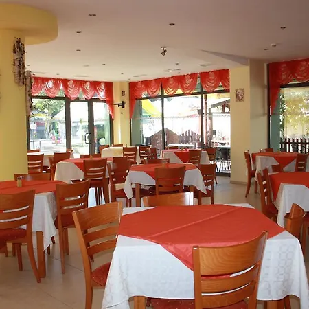 Hotel Perunika 3*