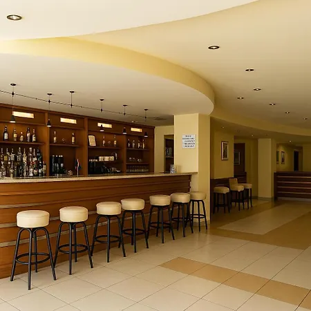 Perunika 3* Aranyhomok