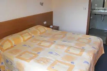 بيرونيكا فندق