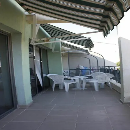 فندق بيرونيكا 3*